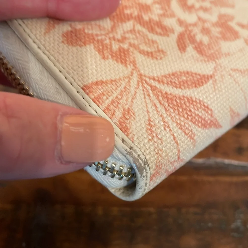 Gucci Guccissima Pink and Cream Floral Wallet with box - Picture 7 of 16
